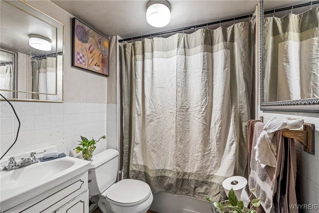 11 Norwalk Avenue, Buffalo, NY 14216