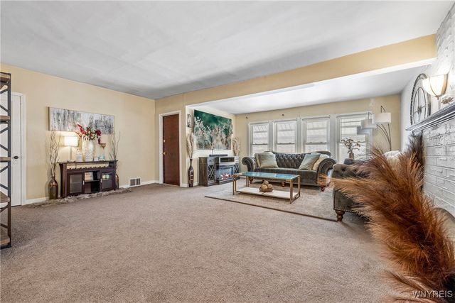 11 Norwalk Avenue, Buffalo, NY 14216