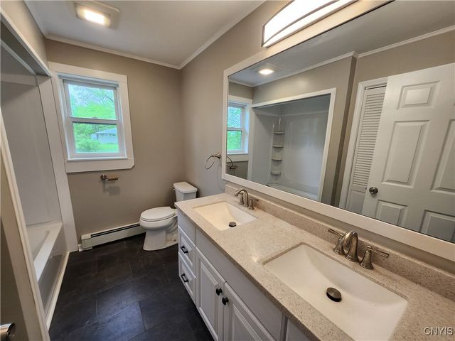 5900 Lathrop Drive, Cicero, NY 13039