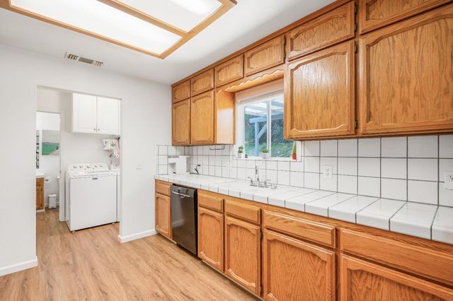 31643 Buck Run Lane, Coarsegold, CA 93614