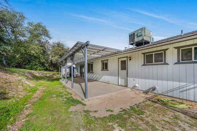 31643 Buck Run Lane, Coarsegold, CA 93614