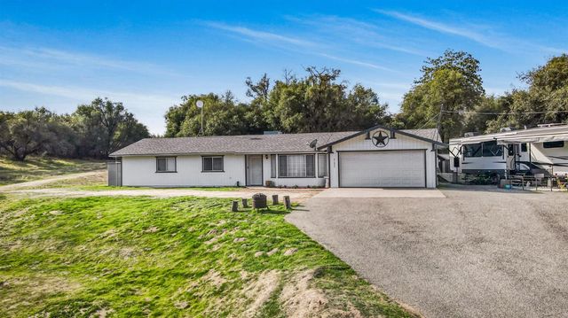 31643 Buck Run Lane, Coarsegold, CA 93614