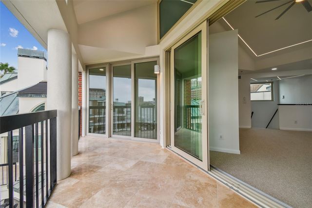 941 SEDDON COVE WAY, Tampa, FL 33602
