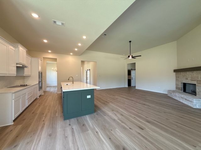 128 Oak Grove Way, Springtown, TX 76082