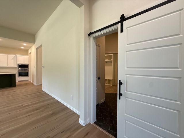 128 Oak Grove Way, Springtown, TX 76082