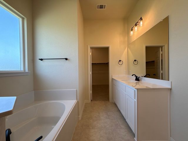 128 Oak Grove Way, Springtown, TX 76082