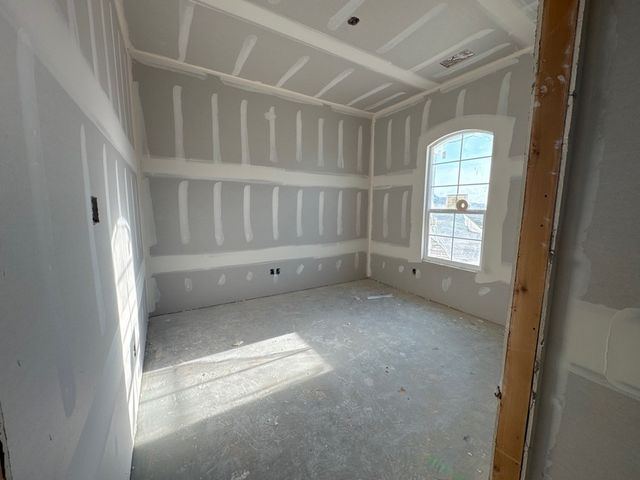 128 Oak Grove Way, Springtown, TX 76082