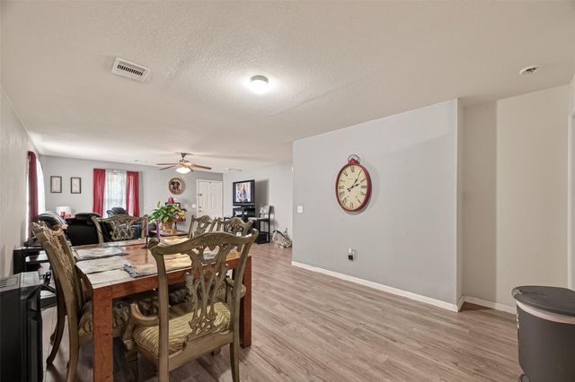 7100 Harlem Street, Baytown, TX 77521