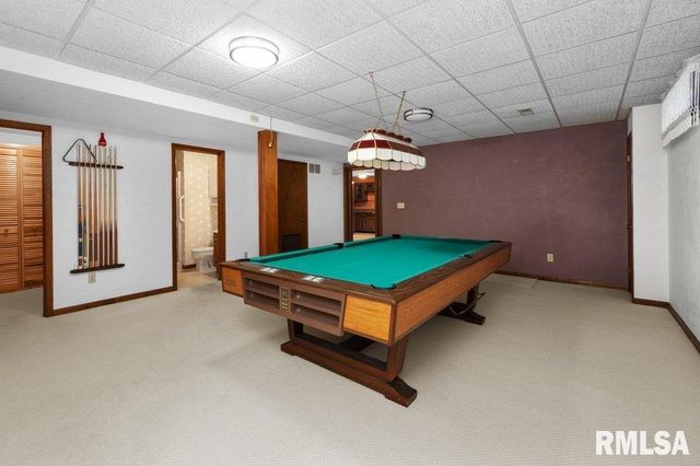 4828 6th Ave Dr Avenue, Moline, IL 61265