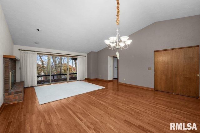 4828 6th Ave Dr Avenue, Moline, IL 61265