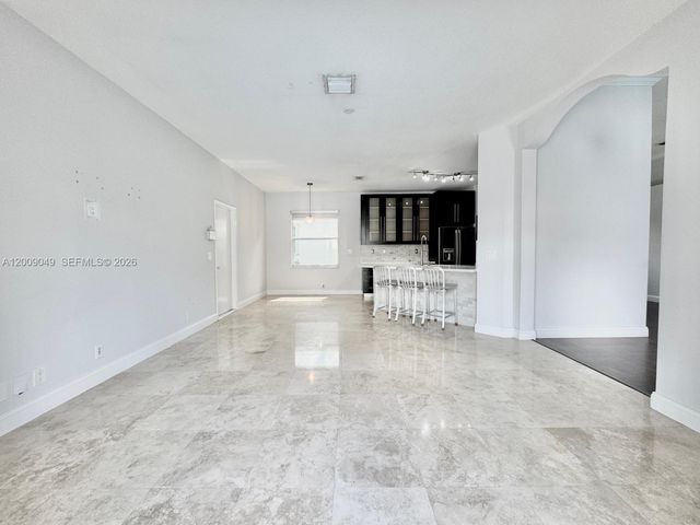 280 SW 167th Ave, Pembroke Pines, FL 33027