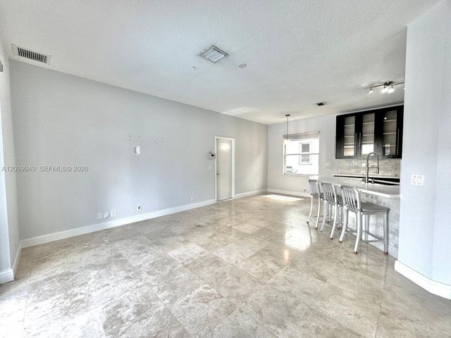 280 SW 167th Ave, Pembroke Pines, FL 33027