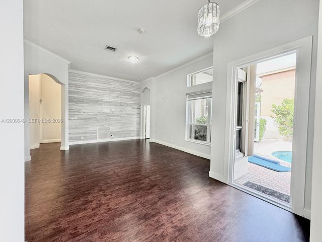 280 SW 167th Ave, Pembroke Pines, FL 33027