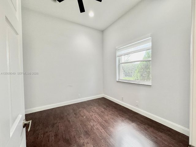 280 SW 167th Ave, Pembroke Pines, FL 33027