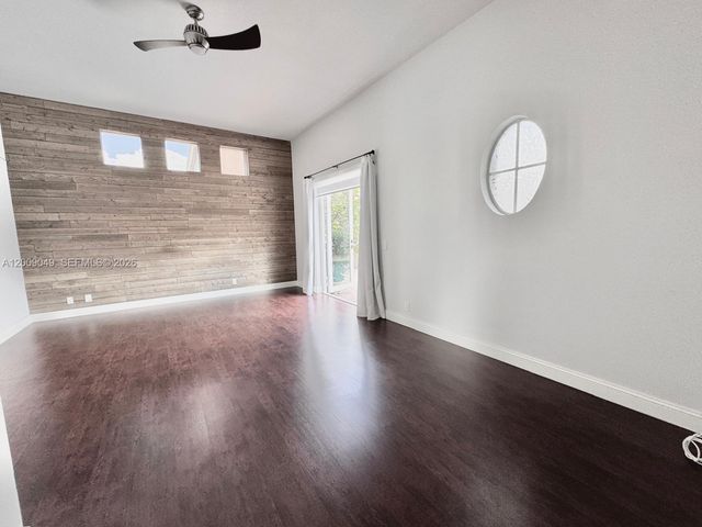 280 SW 167th Ave, Pembroke Pines, FL 33027