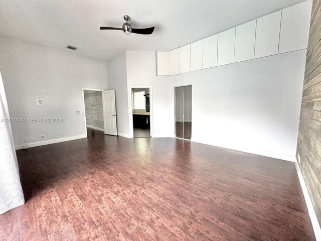 280 SW 167th Ave, Pembroke Pines, FL 33027