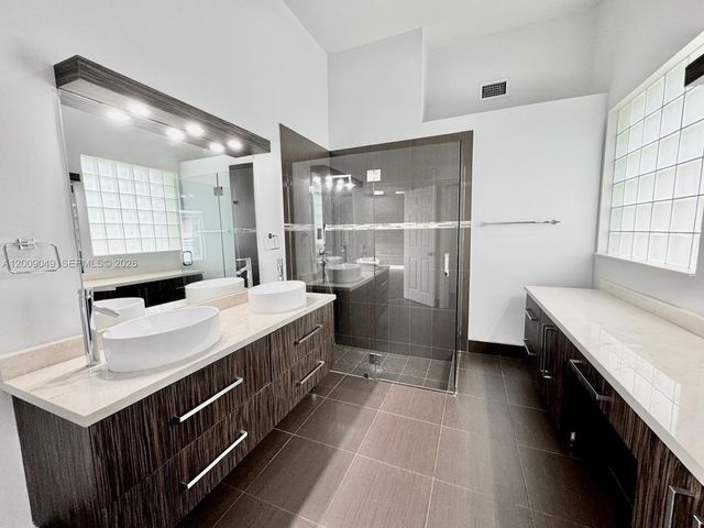 280 SW 167th Ave, Pembroke Pines, FL 33027