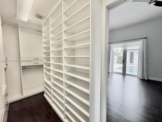 280 SW 167th Ave, Pembroke Pines, FL 33027