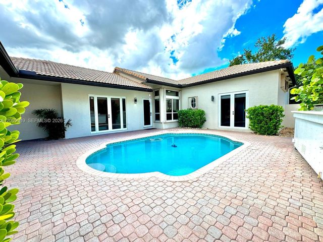 280 SW 167th Ave, Pembroke Pines, FL 33027