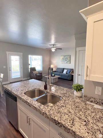 7427 N COTTAGE LN, Eagle Mountain, UT 84005