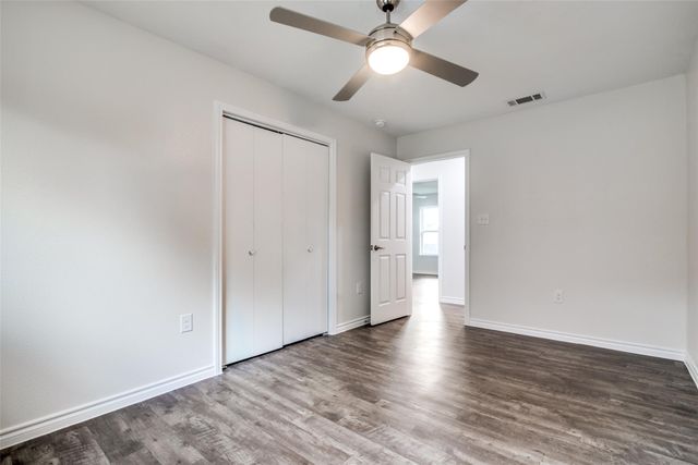 500 Lockwood ST, San Marcos, TX 78666