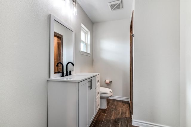 500 Lockwood ST, San Marcos, TX 78666