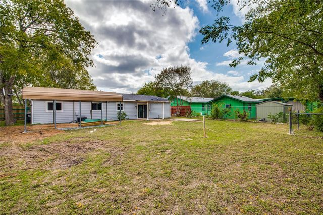 500 Lockwood ST, San Marcos, TX 78666