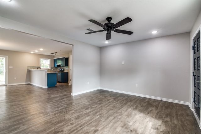 500 Lockwood ST, San Marcos, TX 78666