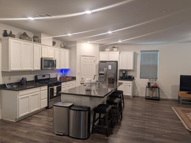 3211 Lennon Way, Stockton, CA 95212