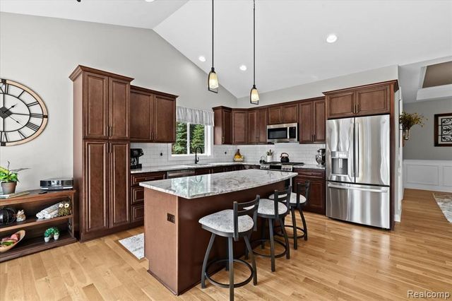 68 Fox Hollow Drive, Metamora, MI 48455