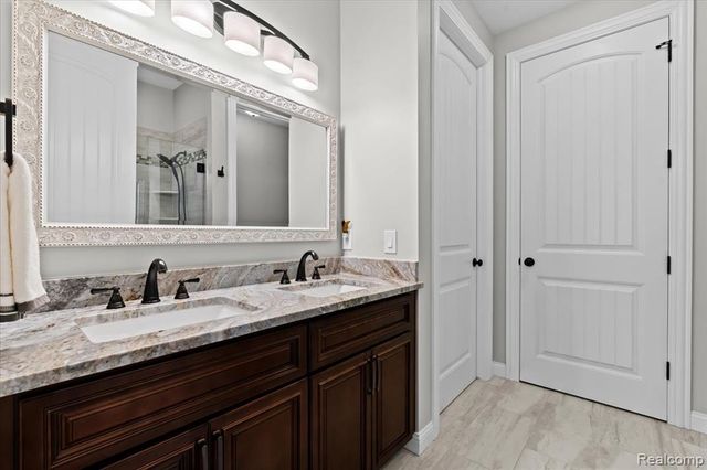 68 Fox Hollow Drive, Metamora, MI 48455