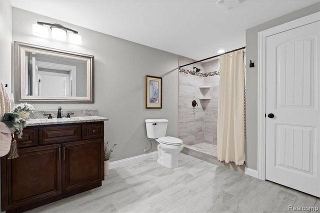 68 Fox Hollow Drive, Metamora, MI 48455