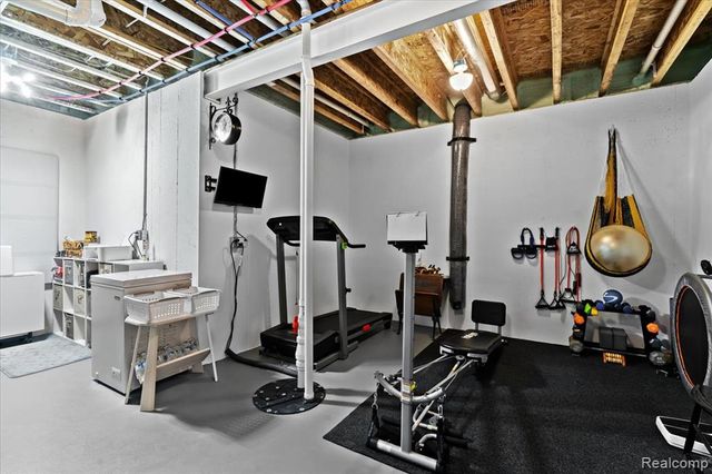 68 Fox Hollow Drive, Metamora, MI 48455