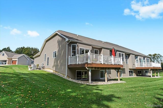 68 Fox Hollow Drive, Metamora, MI 48455