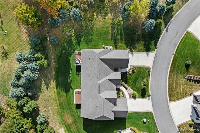 68 Fox Hollow Drive, Metamora, MI 48455