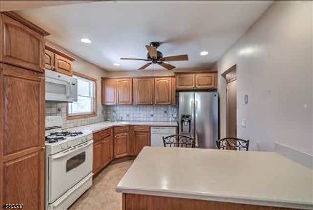 454 W 6Th Ave, Roselle Boro, NJ 07203