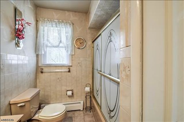 454 W 6Th Ave, Roselle Boro, NJ 07203