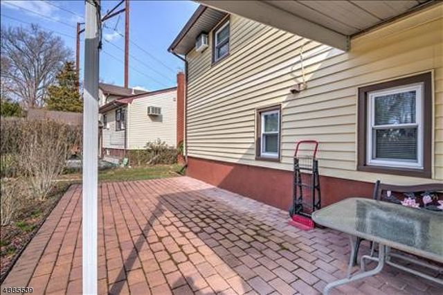 454 W 6Th Ave, Roselle Boro, NJ 07203