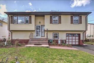 454 W 6Th Ave, Roselle Boro, NJ 07203
