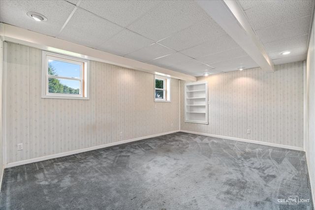 910 Southbridge Drive, Aurora, IL 60506