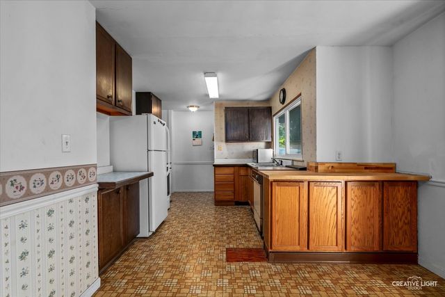 910 Southbridge Drive, Aurora, IL 60506