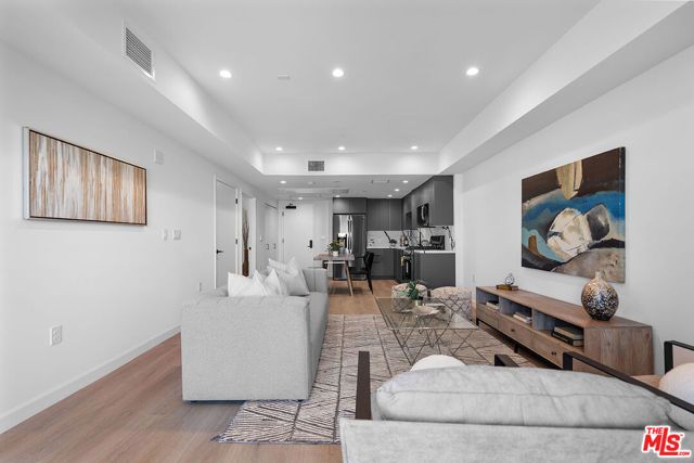 321 S Oxford Avenue 606, Los Angeles, CA 90020