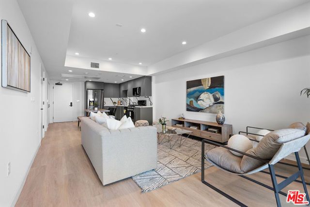 321 S Oxford Avenue 606, Los Angeles, CA 90020