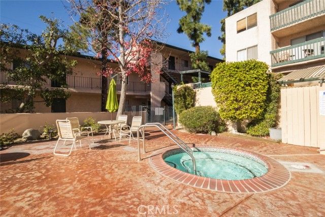 2940 N Verdugo Road 321, Glendale, CA 91208