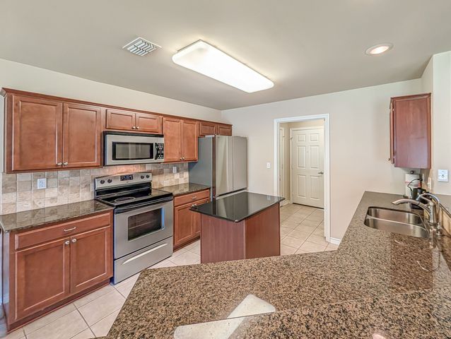 421 W Cumberland Road 601, Tyler, TX 75703