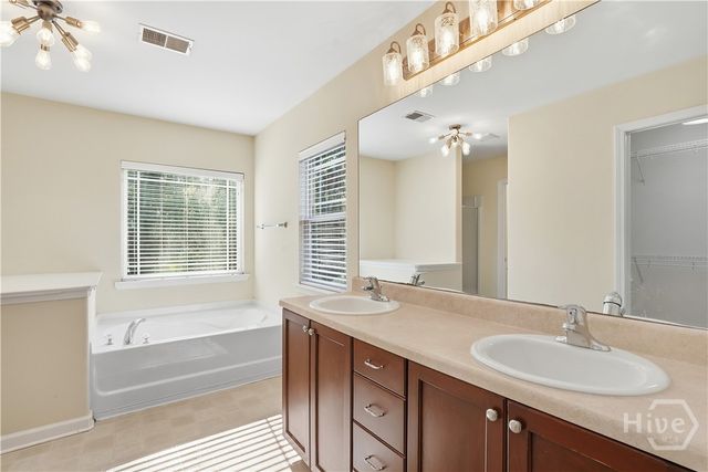 134 Chapel Lake S, Savannah, GA 31419