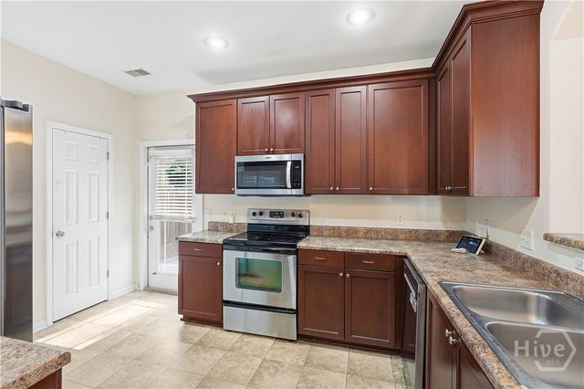 134 Chapel Lake S, Savannah, GA 31419