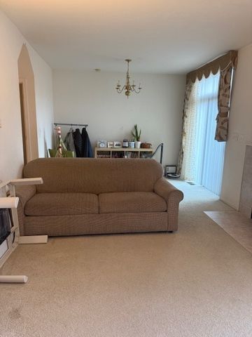 1298 Leonard Drive 1298, Schaumburg, IL 60193