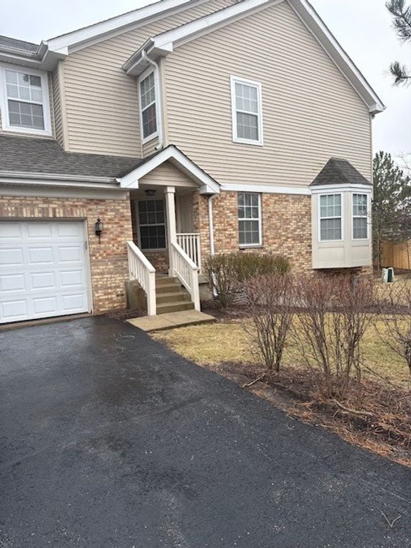 1298 Leonard Drive 1298, Schaumburg, IL 60193