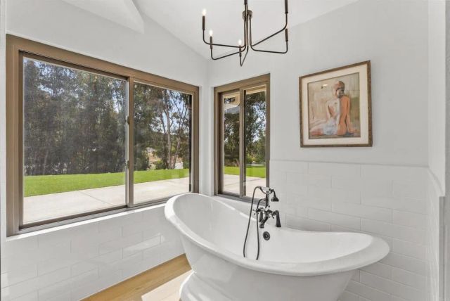 25945 Forest Drive, Escondido, CA 92026